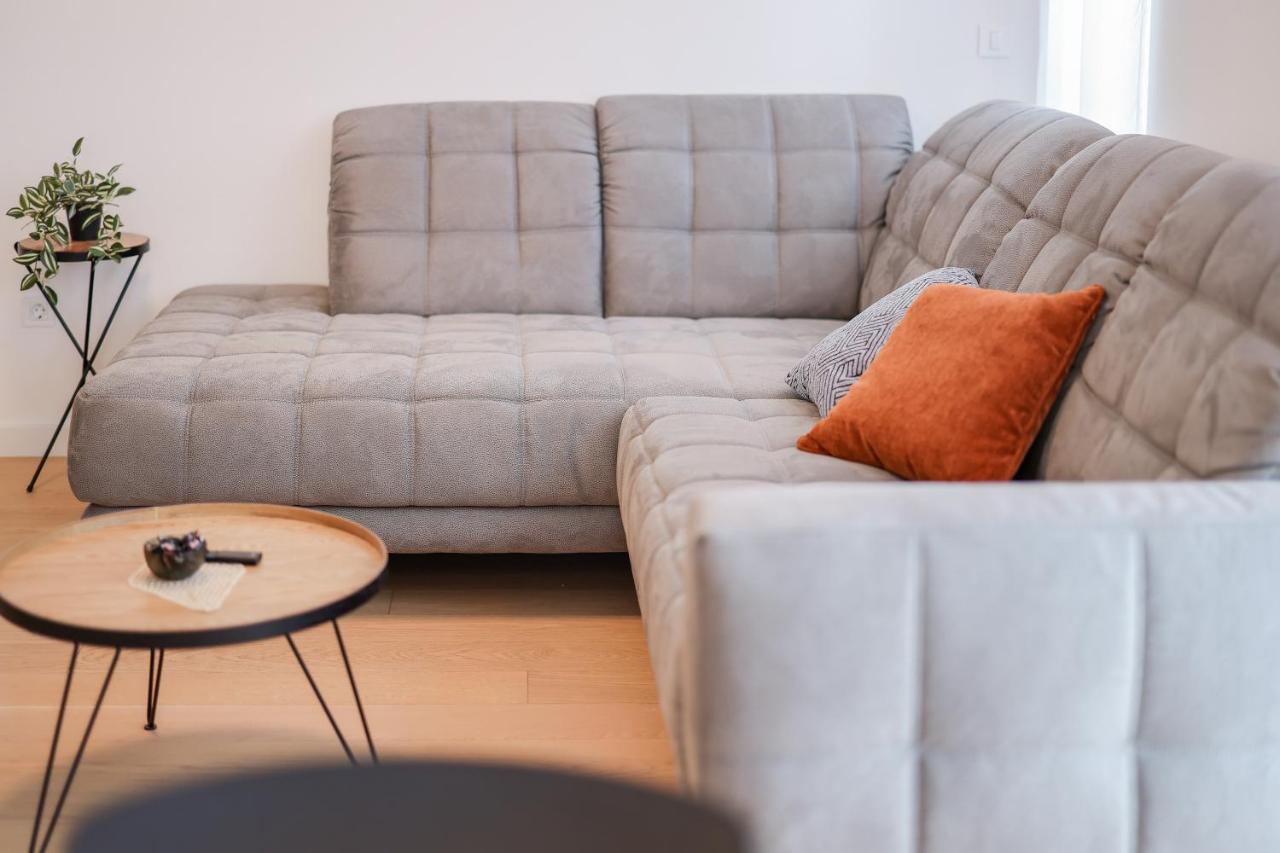 Komod Apartament *